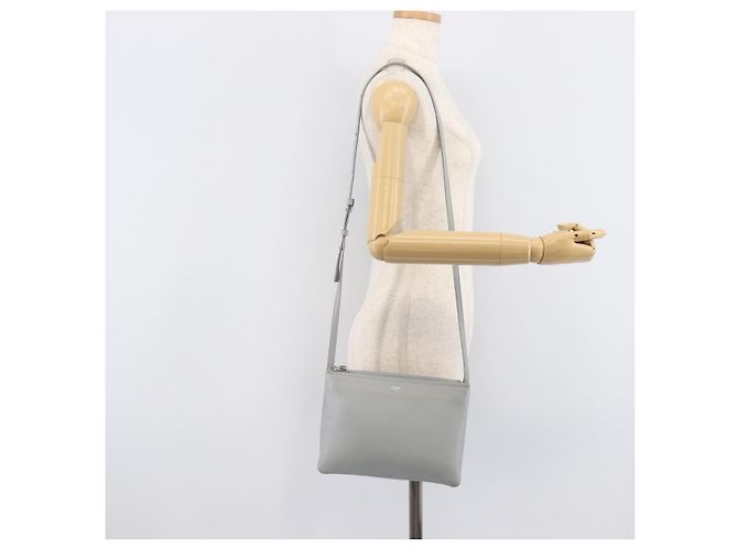 LOUIS VUITTON Trio Shoulder Bag Leather Light Blue Silver LV - vista 25