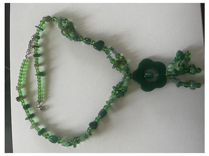 Autre Marque Collana in agata verde con pendente a fiore - vista 2