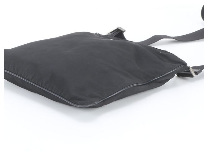 Borsa a spalla Prada in nylon Tessuto con logo triangolare - vista 4