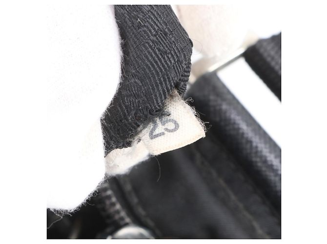 Borsa a spalla Prada in nylon Tessuto con logo triangolare - vista 9