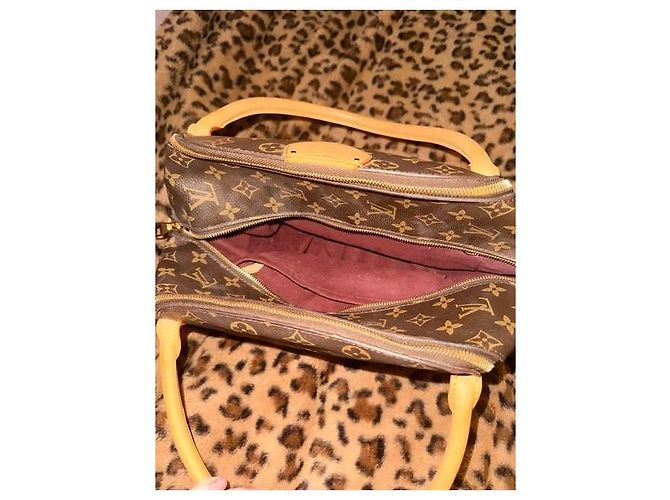 Bolso Louis Vuitton Monogram Medium - vista 6