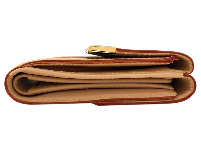 Billetera Tri-fold Louis Vuitton en Monogram Canvas - vista 3