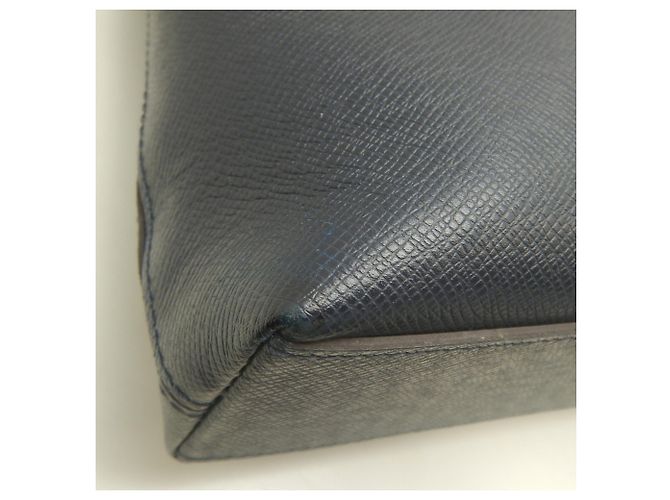 Borsa Tote Louis Vuitton Taiga Anton - vista 16