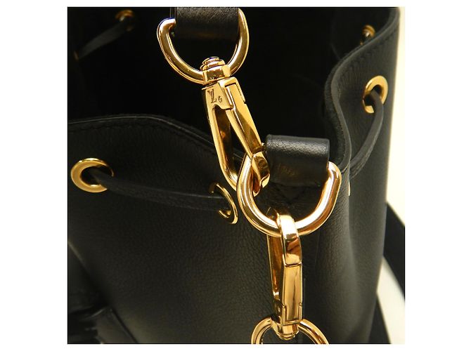 Borsa a tracolla Lockme Bucket Louis Vuitton - vista 17