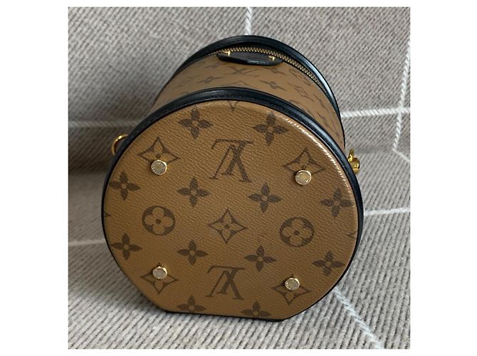 Louis Vuitton Money Bucket - vista 5