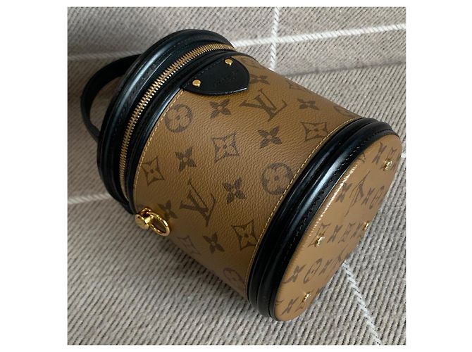 Louis Vuitton Money Bucket - vista 7
