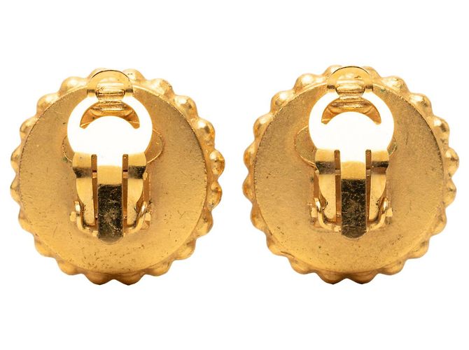 Orecchini a clip rotondi smaltati Chanel Gold CC placcati oro - vista 2