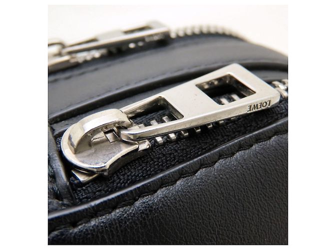 Borsa a tracolla camera Loewe Mini in pelle di vitello satinata - vista 11