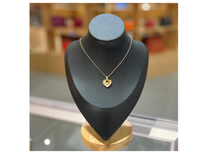 Bulgari Collana con pendente a cuore Bvlgari in oro giallo e madreperla - vista 4