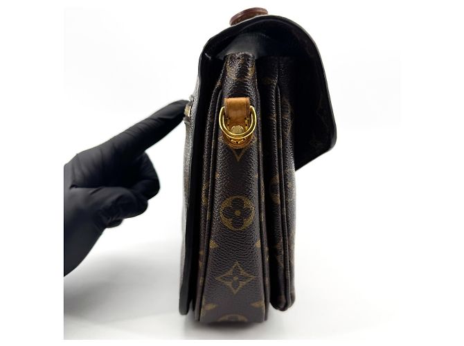 Louis Vuitton Pochette Metis Monogram Canvas MM - vista 4