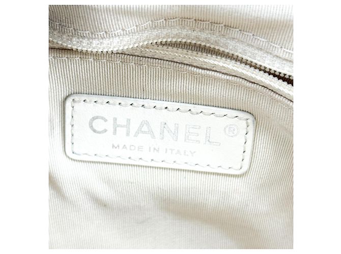 Chanel Gabrielle Quilted Aged Calfskin Small - vista 6