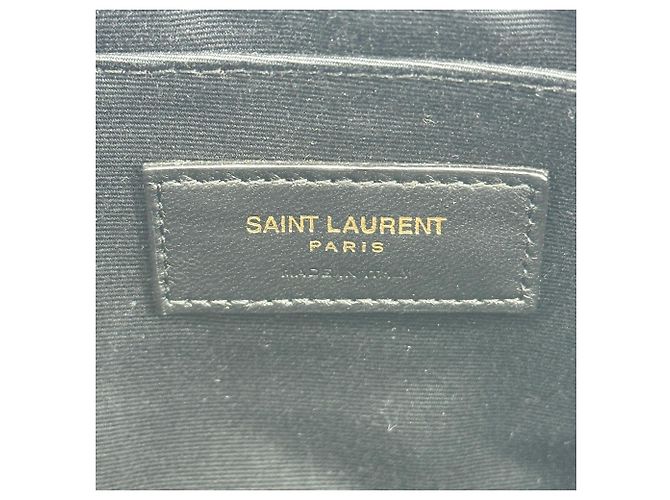 Autre Marque Saint Laurent Classic Monogram Wristlet Matelasse Chevron Leather Large - vista 4