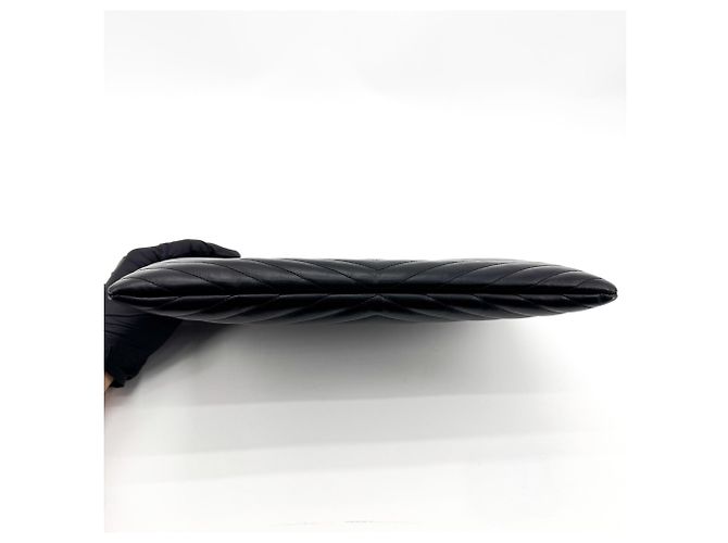 Autre Marque Saint Laurent Classic Monogram Wristlet Matelasse Chevron Leather Large - vista 6
