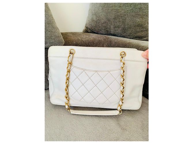 Borsa a mano Chanel in pelle bianca matelassé - vista 5