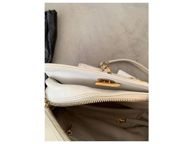 Borsa a mano Chanel in pelle bianca matelassé - vista 8