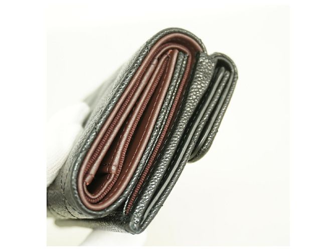 Cartera tri-fold Chanel Matelassé en piel de becerro granulada negra - vista 6