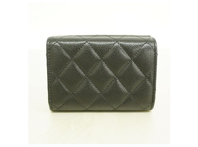 Cartera tri-fold Chanel Matelassé en piel de becerro granulada negra - vista 8