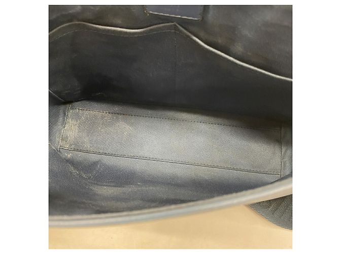 Borsa a tracolla Louis Vuitton - LV Aerogram Takeoff M23709 - vista 4