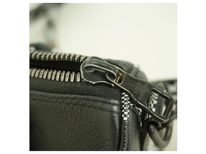 Borsa a mano Louis Vuitton Damier Distorted Keepall XS - vista 6