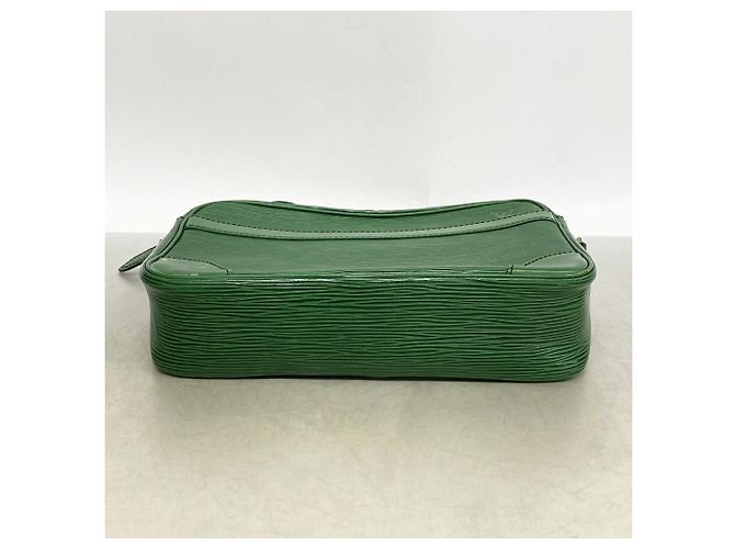 Borsa a tracolla Louis Vuitton Epi Trocadero 24 - vista 3