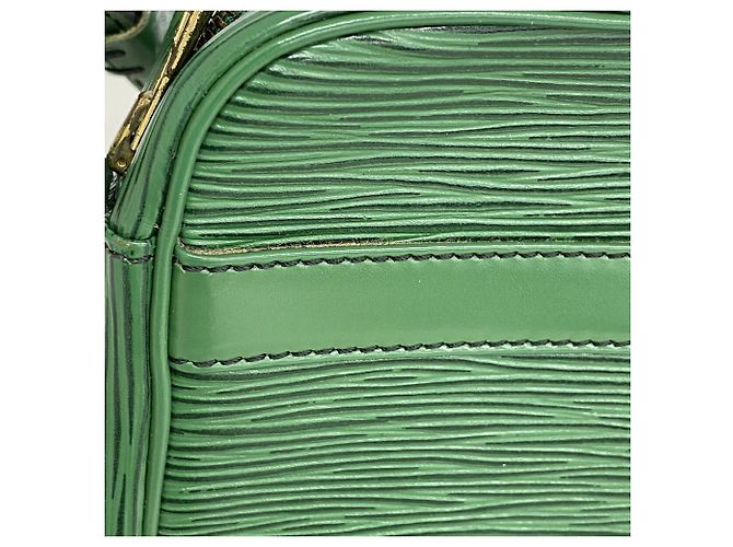 Borsa a tracolla Louis Vuitton Epi Trocadero 24 - vista 7