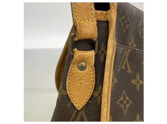 Borsa a tracolla Louis Vuitton Monogram Gibeciere MM - vista 8