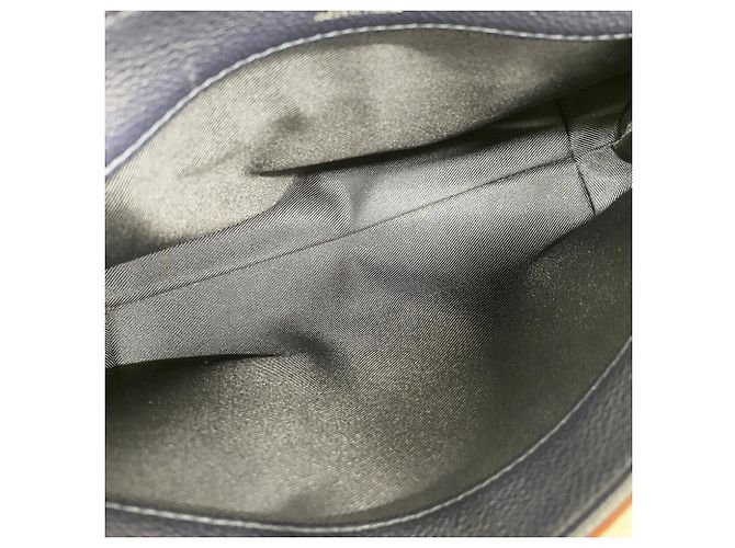 Borsa Louis Vuitton Lockme II BB - Marine Rouge - vista 4