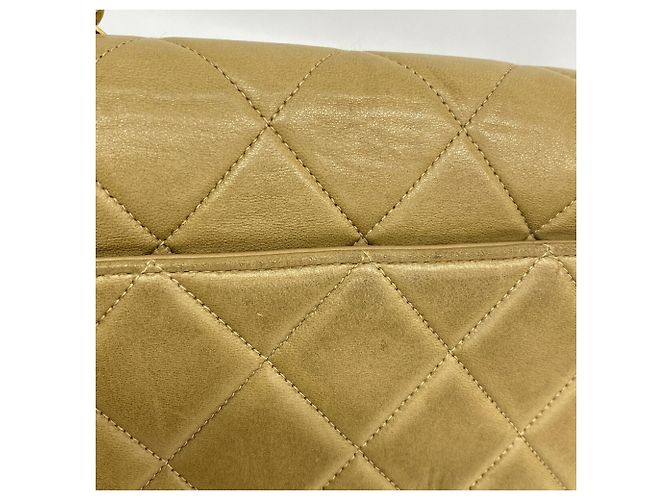 Borsa a spalla con catena Chanel Matelassé - vista 10