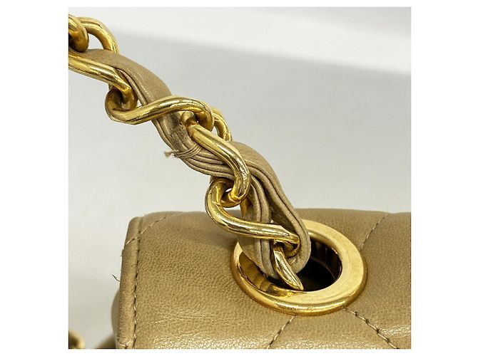 Borsa a spalla con catena Chanel Matelassé - vista 7