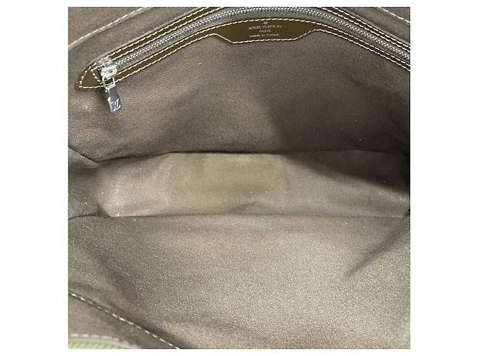 Borsa a tracolla Louis Vuitton Taiga Victor - vista 4