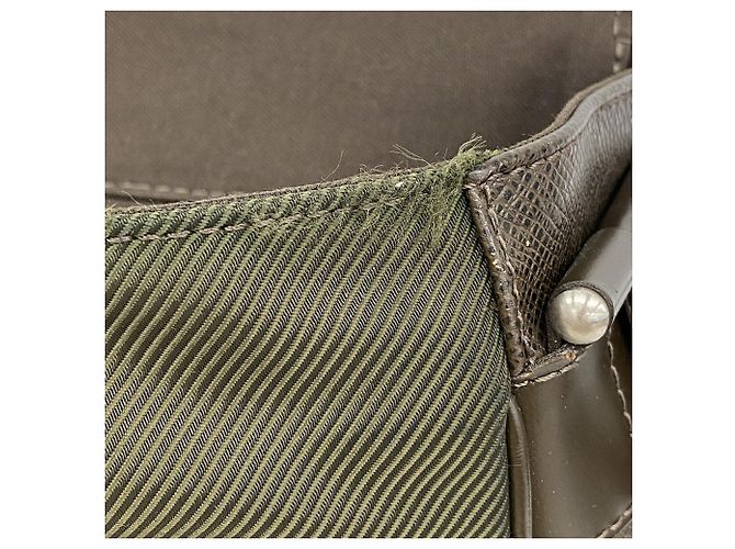 Borsa a tracolla Louis Vuitton Taiga Victor - vista 8