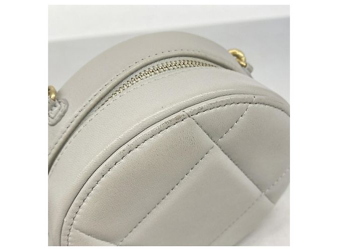 Borsa a tracolla Chanel in pelle d'agnello grigia - vista 6