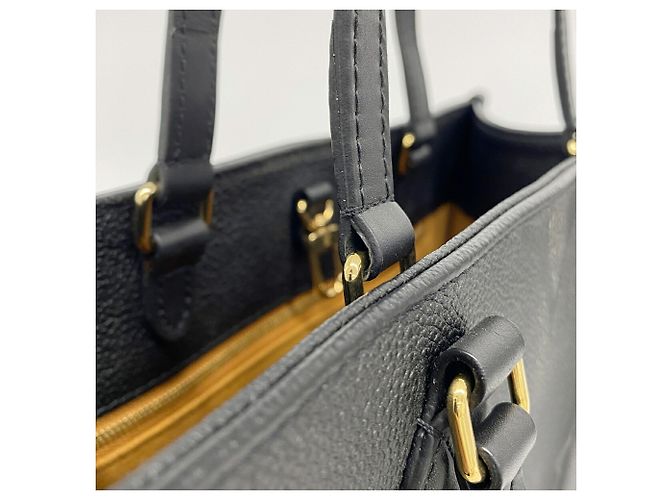 Borsa Tote Louis Vuitton Monogram Empreinte OnTheGo MM - vista 8