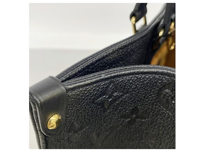 Borsa Tote Louis Vuitton Monogram Empreinte OnTheGo MM - vista 9
