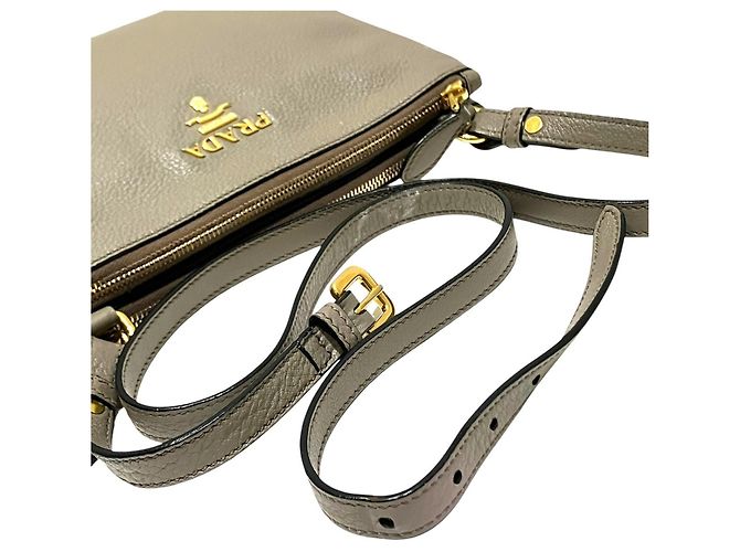 Prada PRADA Borsa a tracolla Vitello Daino 1BH046 - vista 9