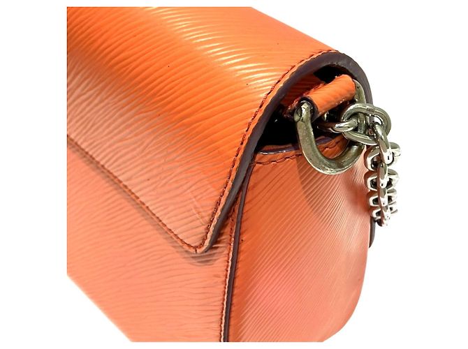 Borsa a tracolla Louis Vuitton Twist MM - vista 7