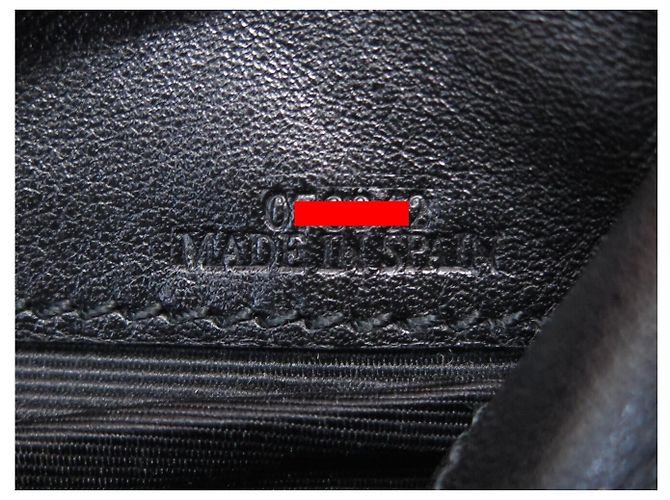 BORSA A MANO LOEWE ANAGRAM IN PELLE NERA CON TRACOLLA - vista 10