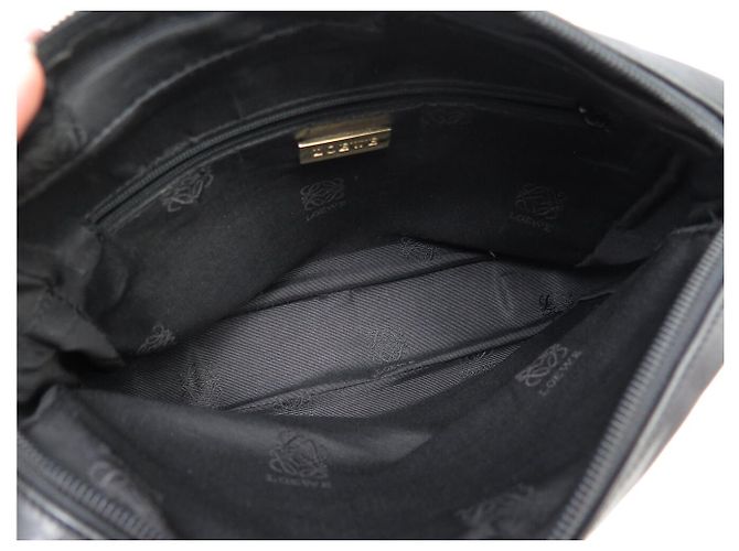 BORSA A MANO LOEWE ANAGRAM IN PELLE NERA CON TRACOLLA - vista 8