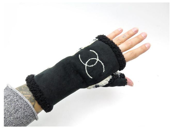 NEUE CHANEL MITTEN CC LOGO AUS REVERSIERTEM LAMMLEDER GRÖSSE L GLOVES - Ansicht 7
