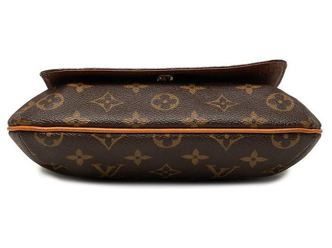 Louis Vuitton Musette Salsa Short Monogram Shoulder Bag - vista 3