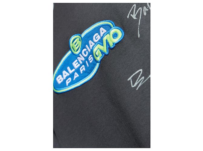 T-shirt Balenciaga com patch cinza de algodão oversized - vista 5