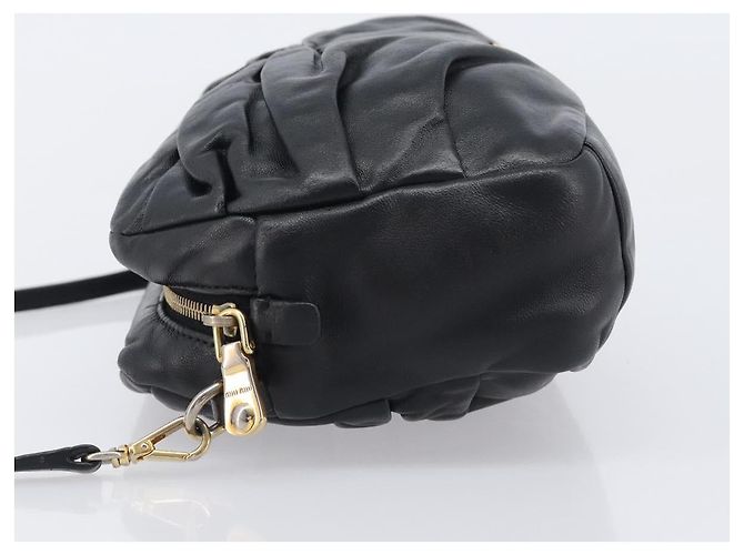 Miu Miu Shoulder Bag Leather Black Gold Tone - vista 5