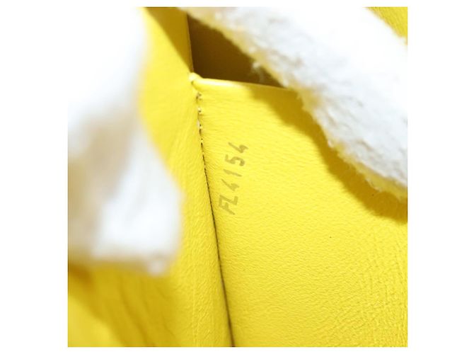 LOUIS VUITTON Monogram Chain Pochette Mask PM Bag Yellow M50127 LV - vista 25