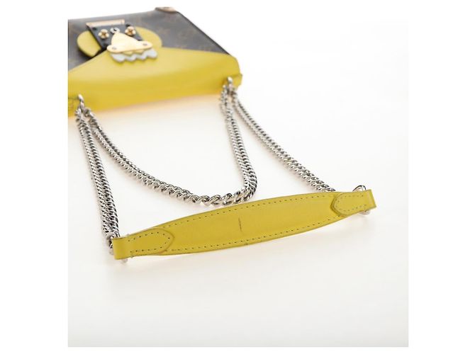 LOUIS VUITTON Monogram Chain Pochette Mask PM Bag Yellow M50127 LV - vista 7