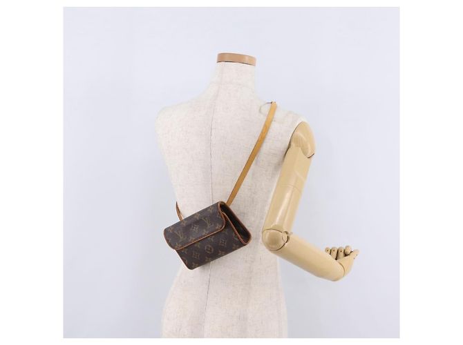 LOUIS VUITTON Monogram Pochette Florentine Waist bag M51855 LV - vista 25