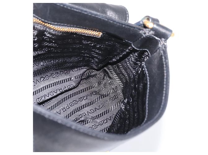PRADA Shoulder Bag Leather Black Gold - vista 20