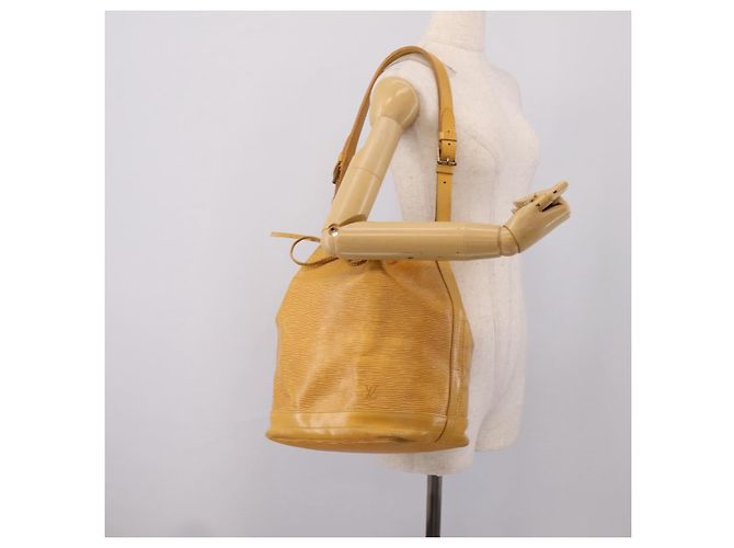 LOUIS VUITTON Epi Petit Noe Shoulder Bag Yellow M44109 LV - vista 19