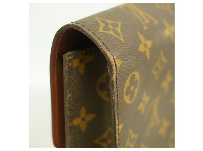 Louis Vuitton Monogram Porte-Deguments Senateur Clutch Bag - vista 11
