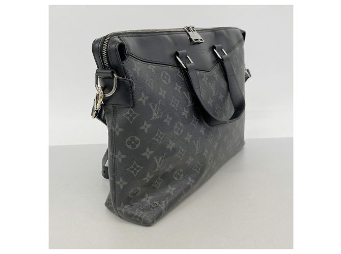 Sac Louis Vuitton Monogram Eclipse Explorer - vue 2