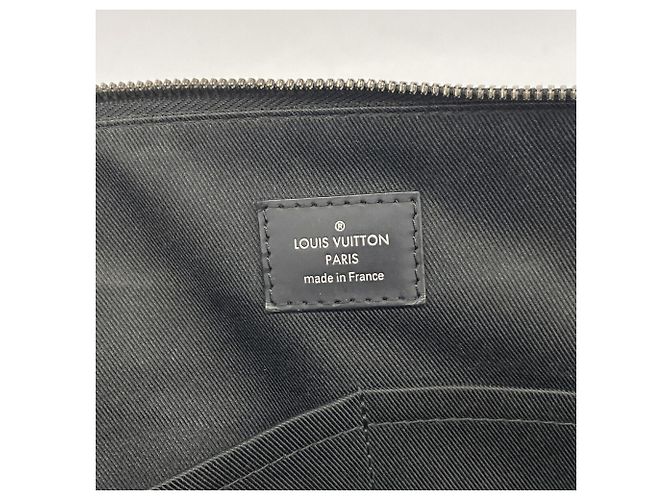 Sac Louis Vuitton Monogram Eclipse Explorer - vue 5